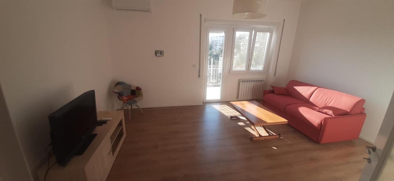 Casa Felix Ostia Διαμέρισμα Εξωτερικό φωτογραφία